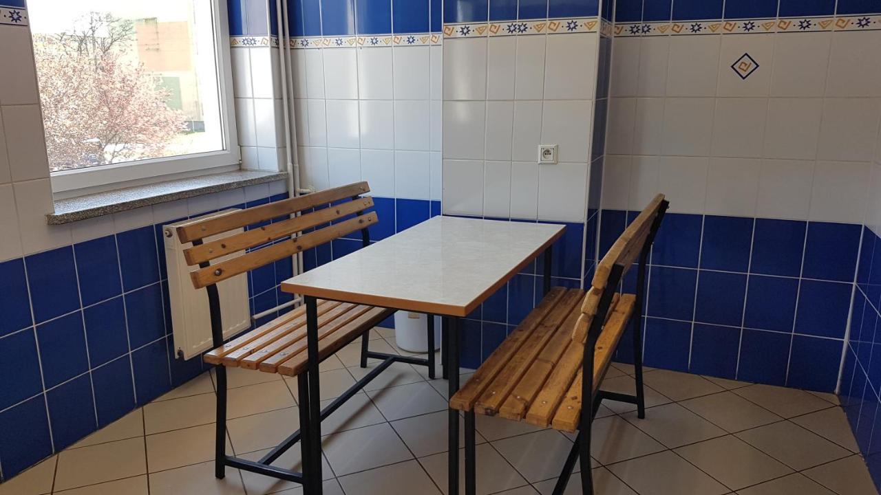 הוסטל Dom Studencki Nr 11 Gdansk Brzezno מראה חיצוני תמונה