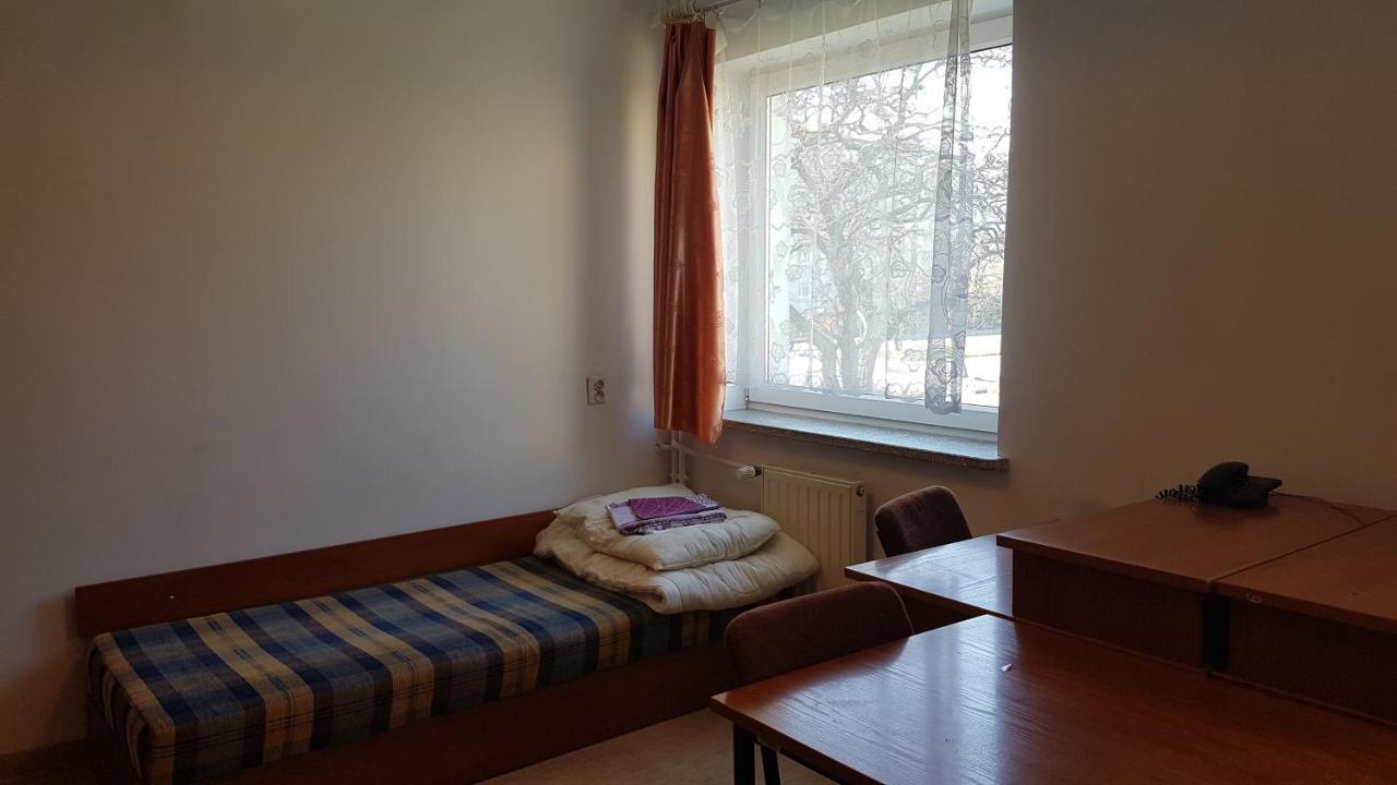 הוסטל Dom Studencki Nr 11 Gdansk Brzezno מראה חיצוני תמונה